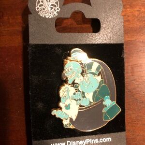 Disney Haunted Mansion Ghosts Pin - DLR Ezra Gus and Phineas Hitch Hiking Doom